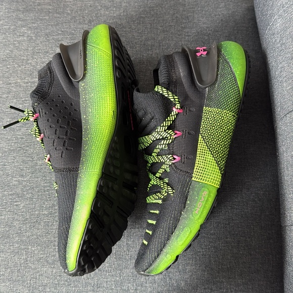 NWOT Under Armour HOVR Phantom 3 Amp Blacl Lime Surge Sneakers Men 9 - Picture 5 of 13